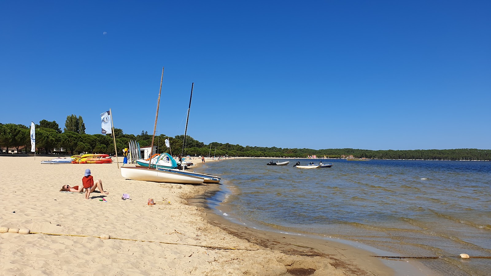 Foto di Plage du Montaut con una superficie del sabbia beige