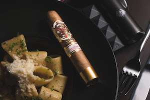 Valentino Siesto Club House - Cigar Club and Lounge image