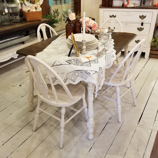 Antique Store «A Corner Cottage», reviews and photos, 895 Conner St, Noblesville, IN 46060, USA