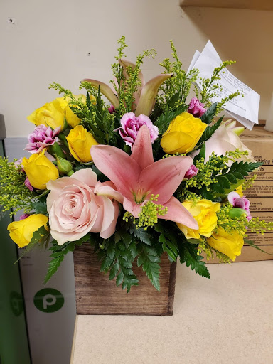 Florist «Artistic East Orlando Florist», reviews and photos, 9906 E Colonial Dr, Orlando, FL 32817, USA