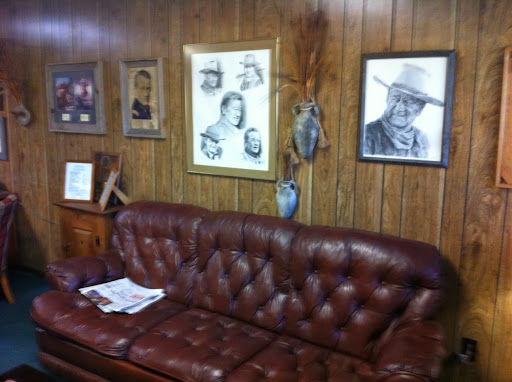 Auto Body Shop «Showcase Paint & Auto Body», reviews and photos, 710 S Frazier St, Conroe, TX 77301, USA