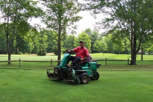 Golf Course «Airport Greens Golf Course», reviews and photos, 28980 White Rd, Willoughby Hills, OH 44092, USA