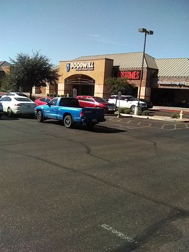 Thrift Store «Thunderbird & Scottsdale Goodwill Retail Store & Donation Center», reviews and photos, 14202 N Scottsdale Rd, Scottsdale, AZ 85254, USA