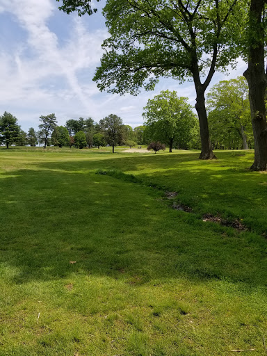 Golf Course «Unicorn Golf Course», reviews and photos, 460 William St, Stoneham, MA 02180, USA