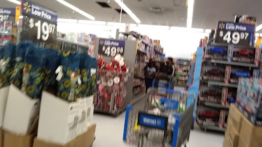 Cell Phone Store «Walmart Connection Center», reviews and photos, 14501 Lakewood Blvd, Paramount, CA 90723, USA