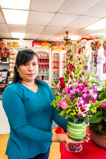 Florist «The Flower Peddler, Inc.», reviews and photos, 510 E Marshall Ave, Longview, TX 75601, USA