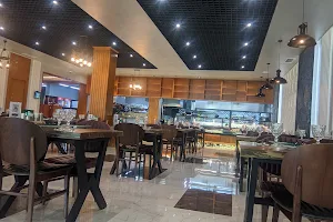 Hukumdar restaurant image