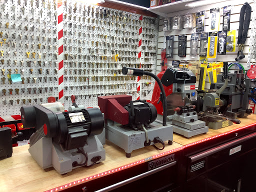 Locksmith «Cerrajero Liberty Locksmith Miami (cerrajeria)», reviews and photos, 10849 SW 40th St, Miami, FL 33165, USA