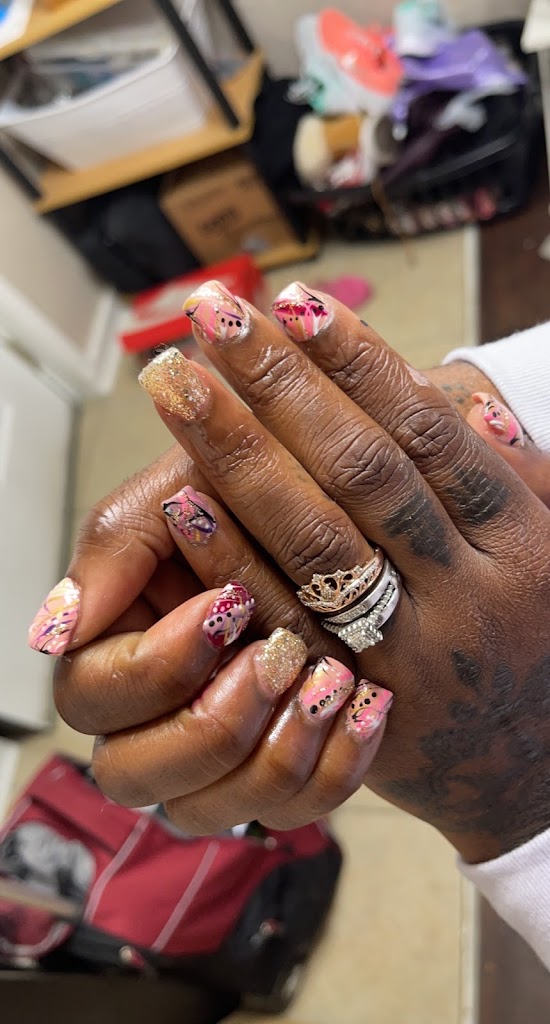 Lilly J's Hairtorium ltd 15003