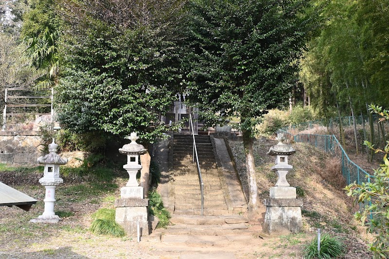小梥神社