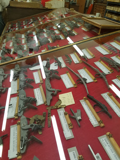 Gun Shop «Log Cabin Sport Shop», reviews and photos, 8010 Lafayette Rd, Lodi, OH 44254, USA