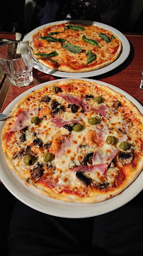 Pizza du Restaurant italien Pizza e Fichi à Paris - n°8