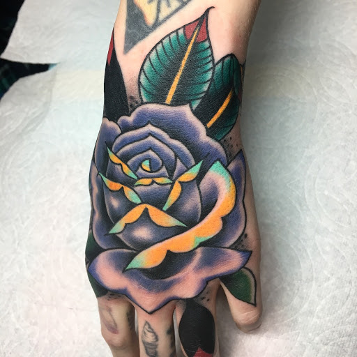 Tattoo Shop «12 Volt Tattoo Chico», reviews and photos, 194 E 8th St, Chico, CA 95928, USA