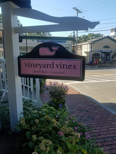 Clothing Store «Vineyard Vines», reviews and photos, 56 Narragansett Ave, Oak Bluffs, MA 02557, USA