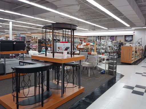 Clothing Store «Burlington Coat Factory», reviews and photos, 441 Western Ave, South Portland, ME 04106, USA