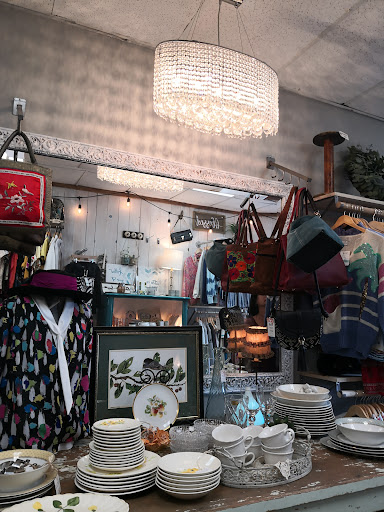 Thrift Store «Second Impressions - Resale for a Cause», reviews and photos, 24412 Muirlands Blvd, Lake Forest, CA 92630, USA