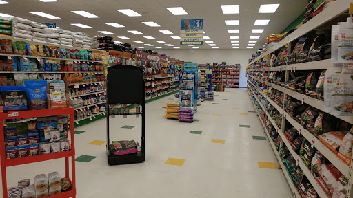 Pet Supply Store «Pet Supplies Plus», reviews and photos, 11525 S Saginaw St, Grand Blanc, MI 48439, USA