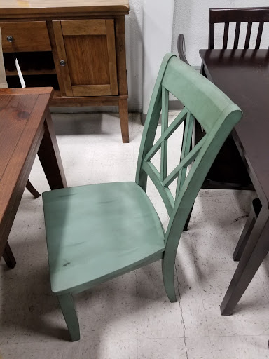 Furniture Store «Louisville Overstock Furniture Warehouse», reviews and photos, 1050 E Lewis and Clark Pkwy, Clarksville, IN 47129, USA