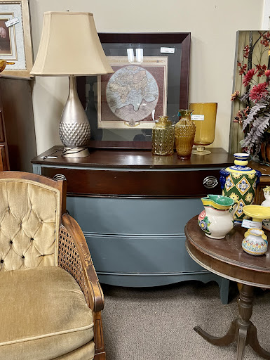 Consignment Shop «Refabulous Furnishings», reviews and photos, 2231 Vestal Pkwy W, Vestal, NY 13850, USA