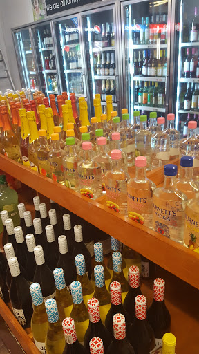 Liquor Store «D & M Liquor Store», reviews and photos, 595 Ralph David Abernathy Blvd, Atlanta, GA 30312, USA