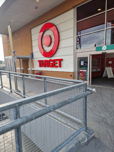 Shopping Mall «Bronx Terminal Market», reviews and photos, 610 Exterior Street, Bronx, NY 10451, USA