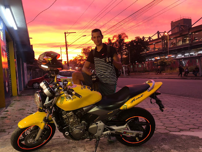 http://www.facebook.com/autoescolaalmeida