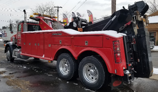 Towing Service «Untouchable Towing & Auto Repair», reviews and photos, 170 N Main St, Middletown, CT 06457, USA