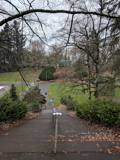 Park «Creston Park», reviews and photos, SE 44th Ave & Powell Blvd, Portland, OR 97206, USA