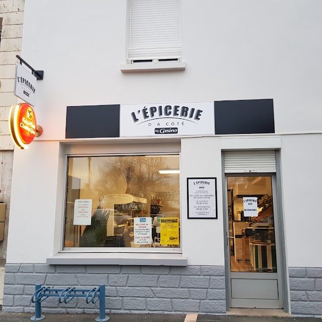 Cafe Alimentation De La Place Vallons-de-L'Erdre