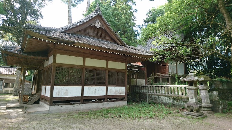 三女神社(神楽殿)