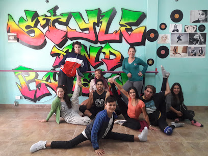 Estudio De Arte Urban Dance Crew