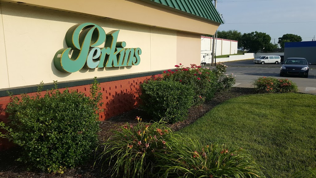Perkins Restaurant & Bakery 66062