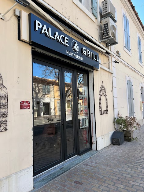 Palace grill à Saint-Martin-de-Crau