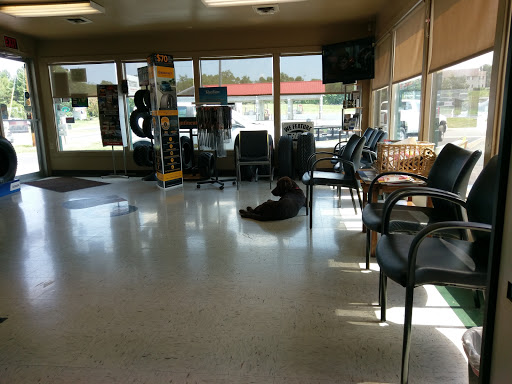 Tire Shop «Broadway Automotive & Tire Tire Pros», reviews and photos, 280 S Main St, Broadway, VA 22815, USA