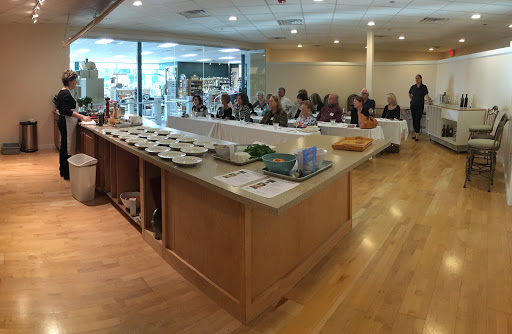 Kitchen Supply Store «The Seasoned Gourmet», reviews and photos, 5500 Market St #110, Wilmington, NC 28405, USA