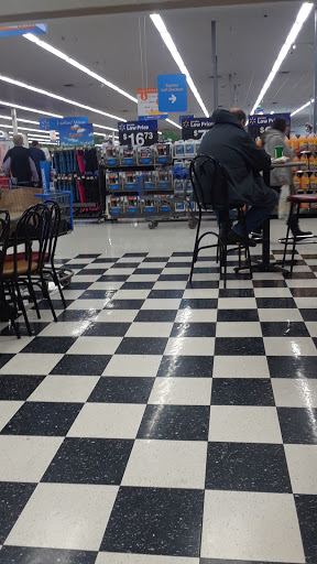 Discount Store «Walmart», reviews and photos, 2375 OR-99W, McMinnville, OR 97128, USA