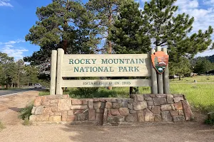 Rocky Mountain National Park Sign image