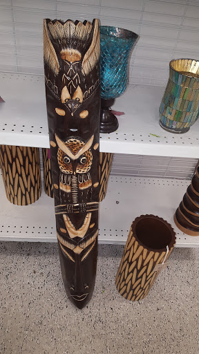 Clothing Store «Ross Dress for Less», reviews and photos, 212 Towne Center Dr, Compton, CA 90220, USA