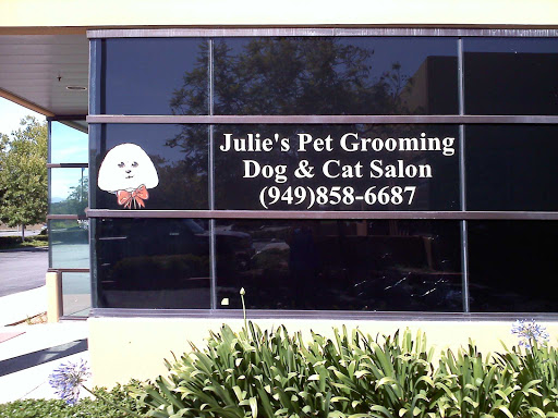 Julie's Pet Grooming and Boarding