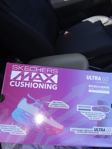 Shoe Store «SKECHERS Factory Outlet», reviews and photos, 719 Thompson Ln, Nashville, TN 37204, USA