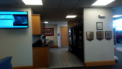 Car Dealer «Collins Nissan», reviews and photos, 4142 Bardstown Rd, Louisville, KY 40218, USA