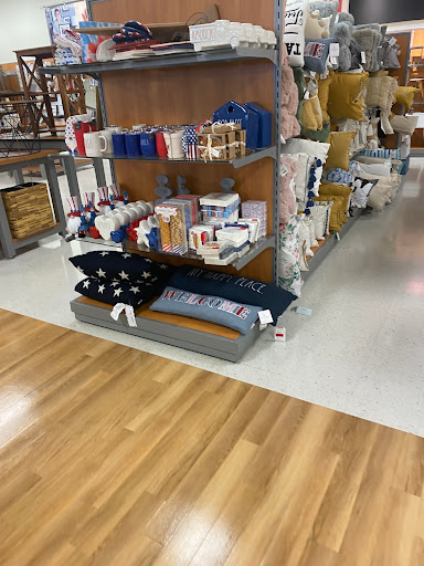 Clothing Store «Burlington Coat Factory», reviews and photos, 1716 Jantzen Beach Center, Portland, OR 97217, USA