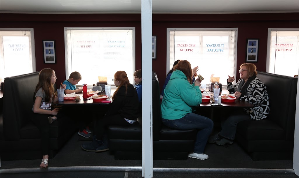 Great Lakes Pizza 14224