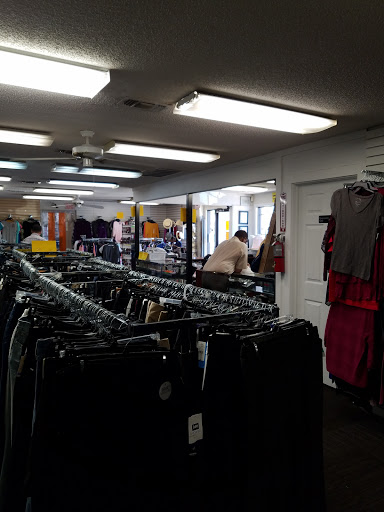 Clothing Store «75% Discount», reviews and photos, 915 Gemini Ave, Duncanville, TX 75116, USA