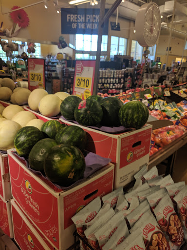 Grocery Store «Stop & Shop», reviews and photos, 2360 Lakewood Rd, Toms River, NJ 08755, USA