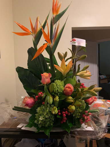Florist «Columbia Florist», reviews and photos, 210 W 231st St, Bronx, NY 10463, USA