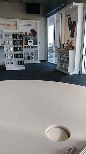 Cell Phone Store «Verizon», reviews and photos, 2428 Las Positas Rd, Livermore, CA 94551, USA