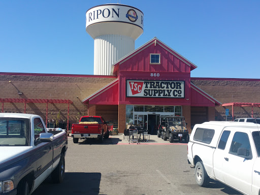 Home Improvement Store «Tractor Supply Co.», reviews and photos, 860 Jack Tone Rd, Ripon, CA 95366, USA