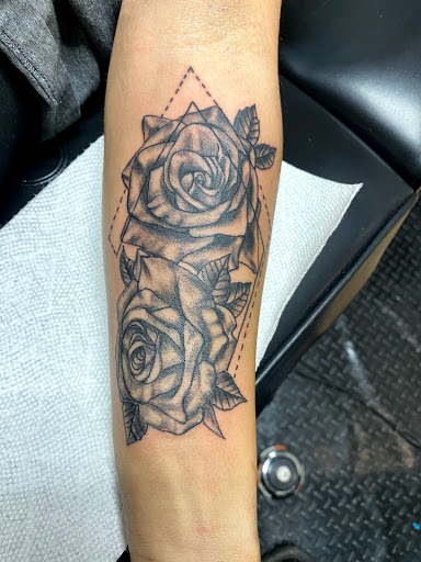 Tattoo Shop «Sacred Art Tattoos», reviews and photos, 897 W McClain Ave, Scottsburg, IN 47170, USA