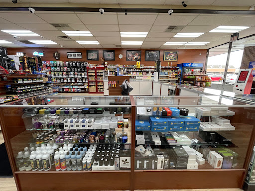 Vaporizer Store «Smoke & Vape Shop», reviews and photos, 521 E Michigan Ave, Saline, MI 48176, USA